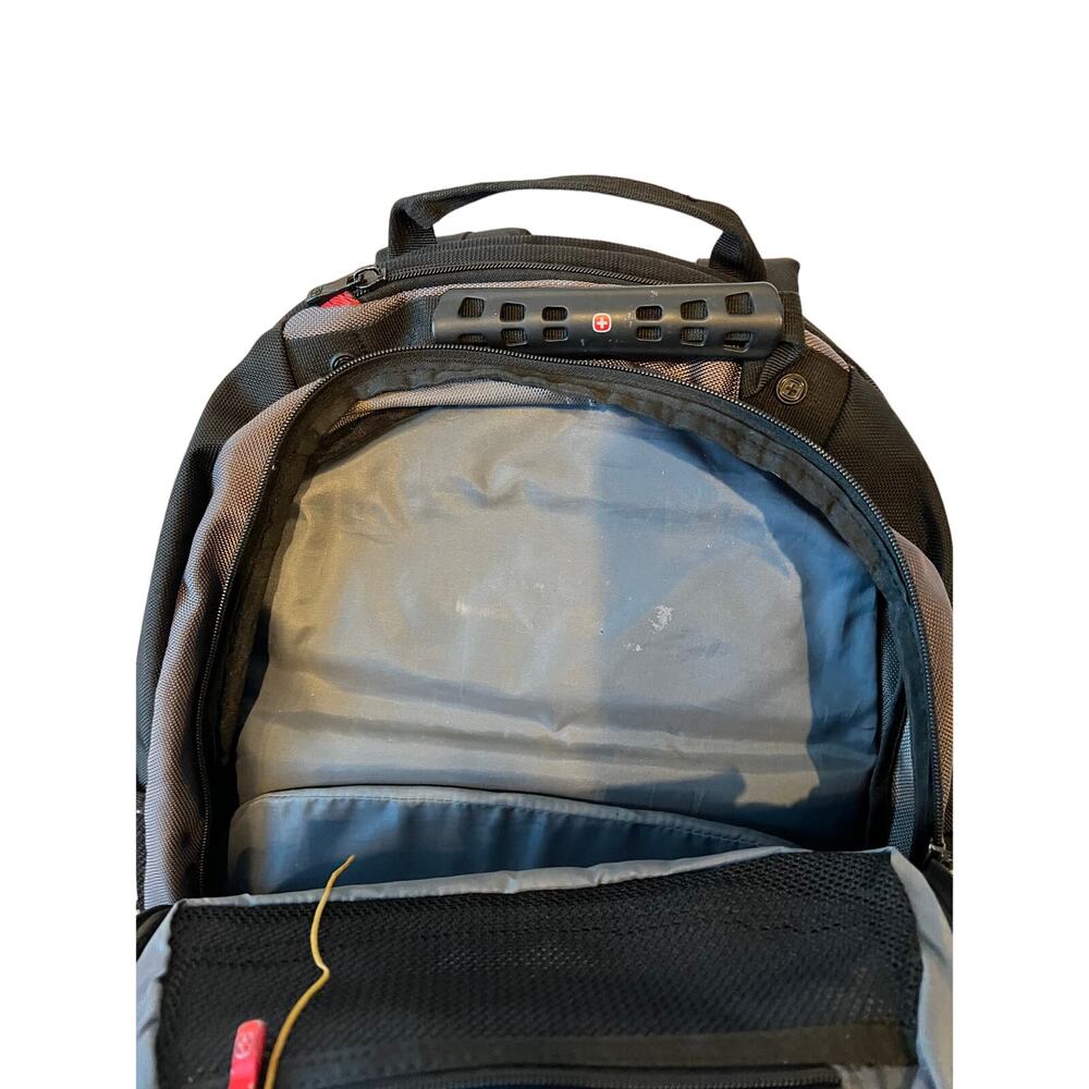 SwissGear Black Computer Backpack - Picture 3 of 5